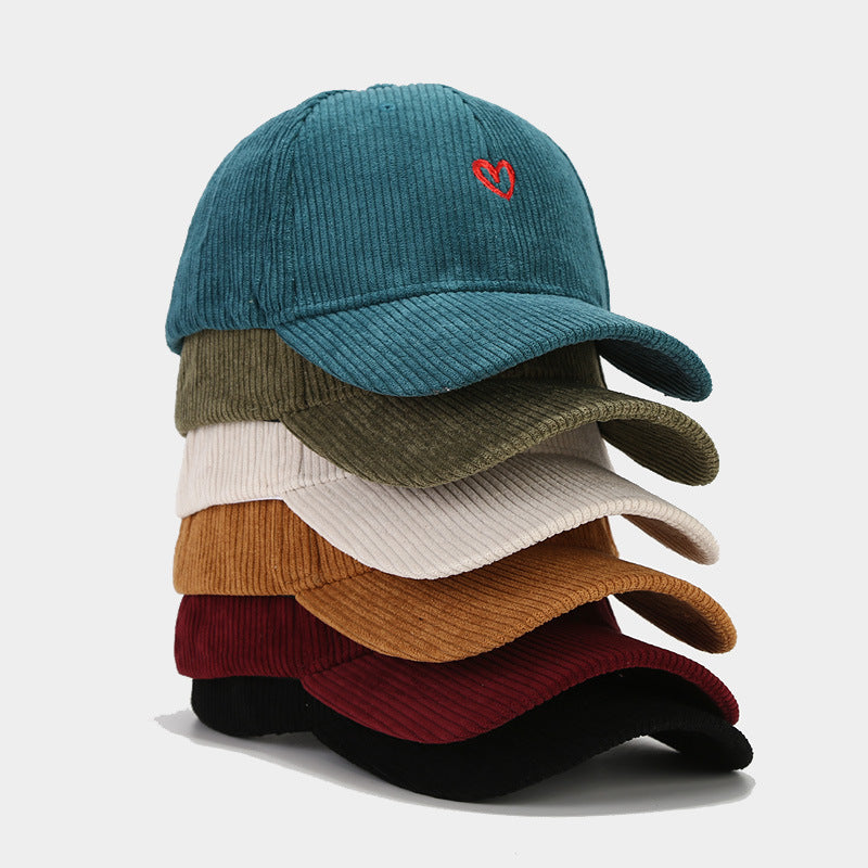 Corduroy Baseball Cap - Geborduurd Hartje - Verstelbaar - Coole Pet
