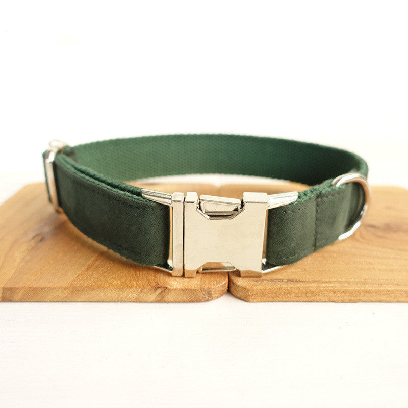 Luxe Verstelbare Hondenhalsband met Strik en Lijn - Donkergroen Suede - Meerdere maten