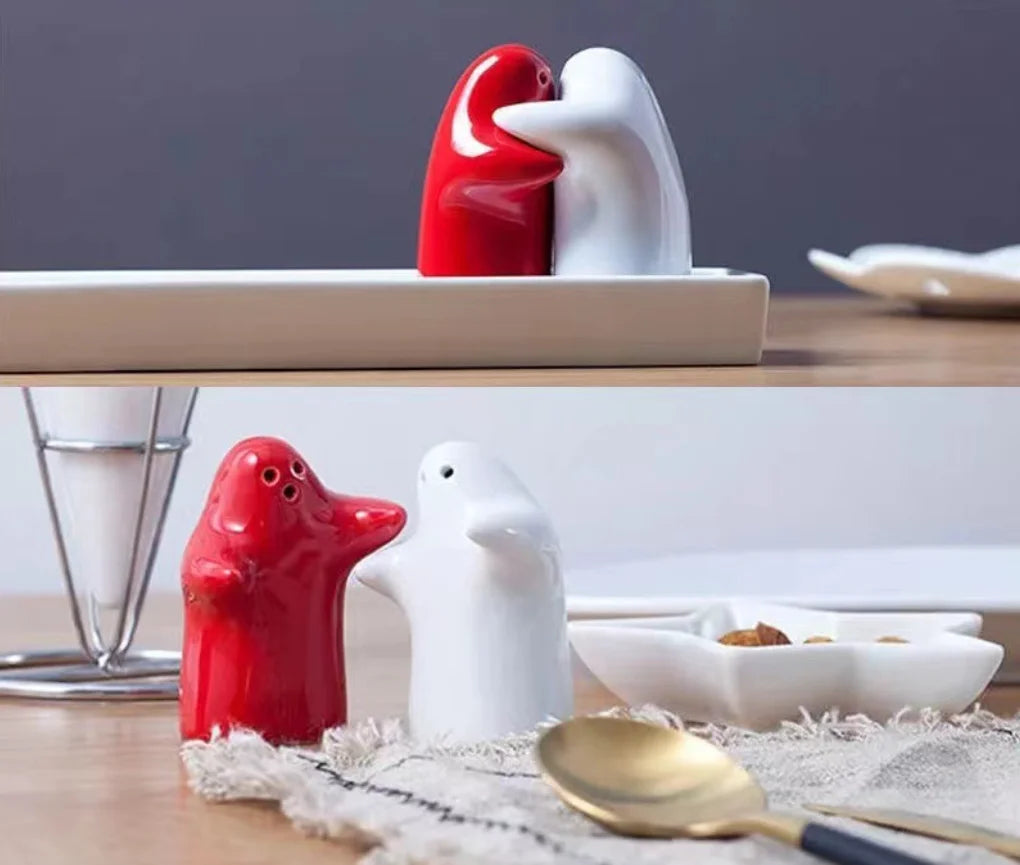Ceramisch Peper- en Zoutstel Knuffel Spookjes – Creatief Omhelzend Design