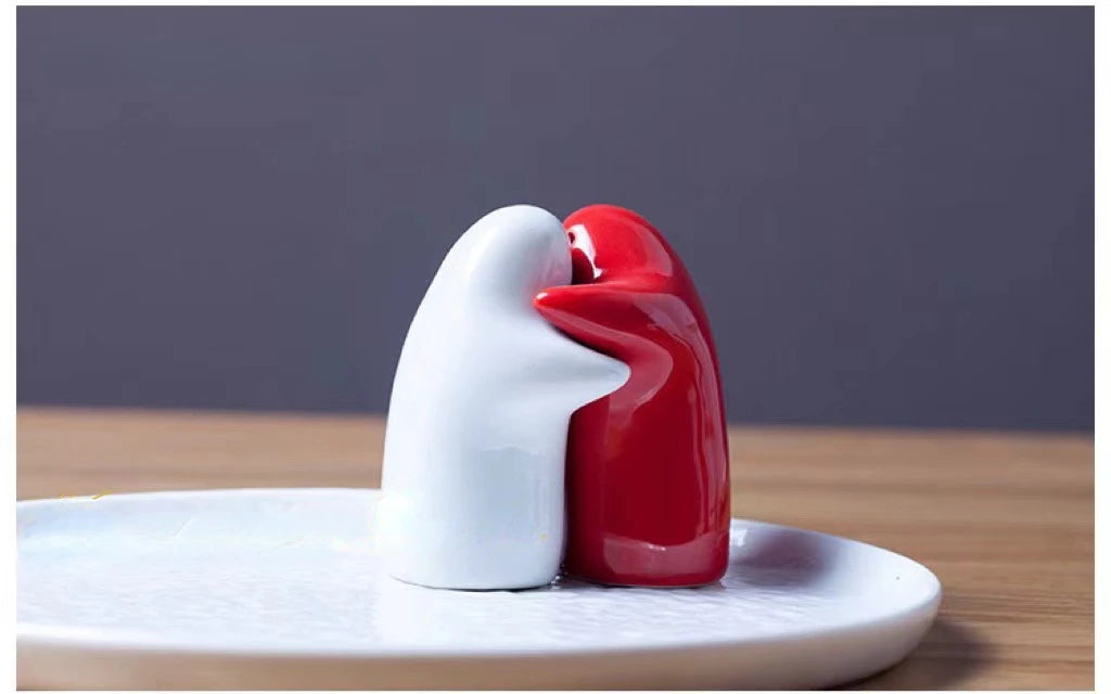 Ceramisch Peper- en Zoutstel Knuffel Spookjes – Creatief Omhelzend Design