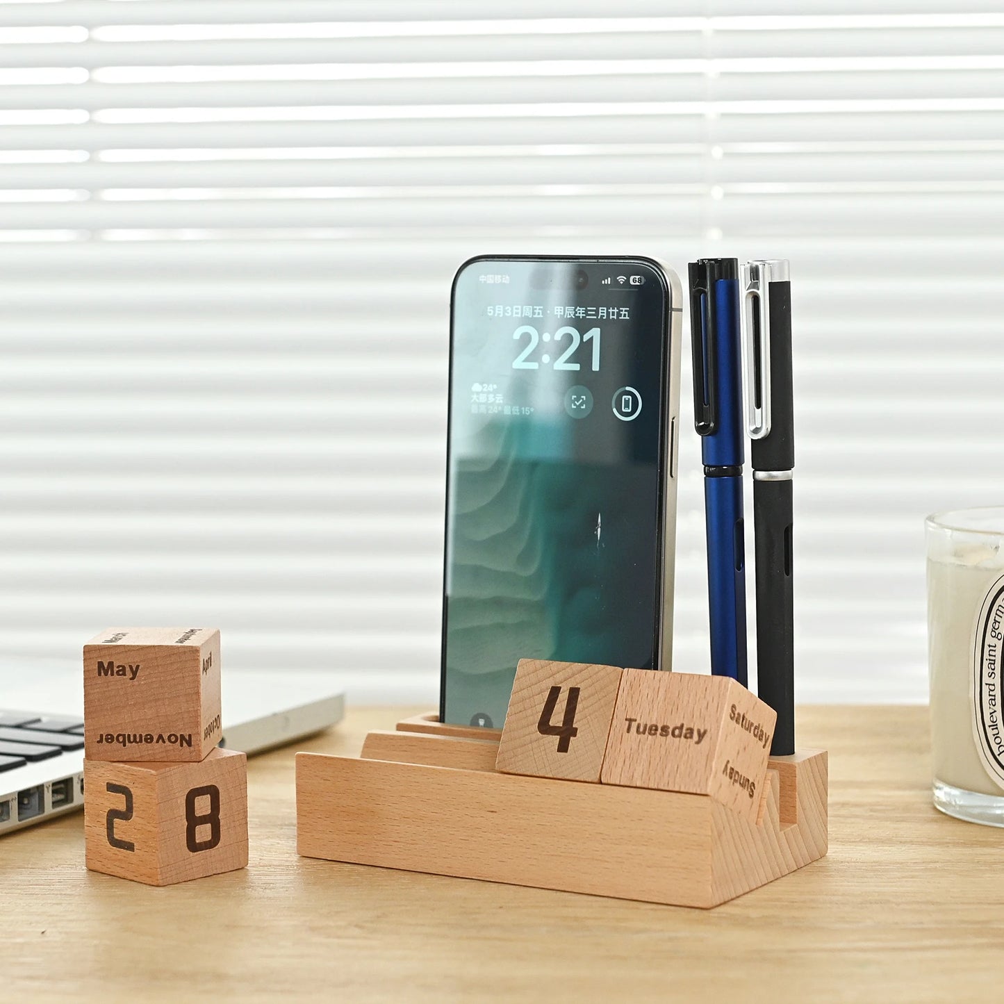 Houten Kalender met Draaiblokken – Bureau Accessoire