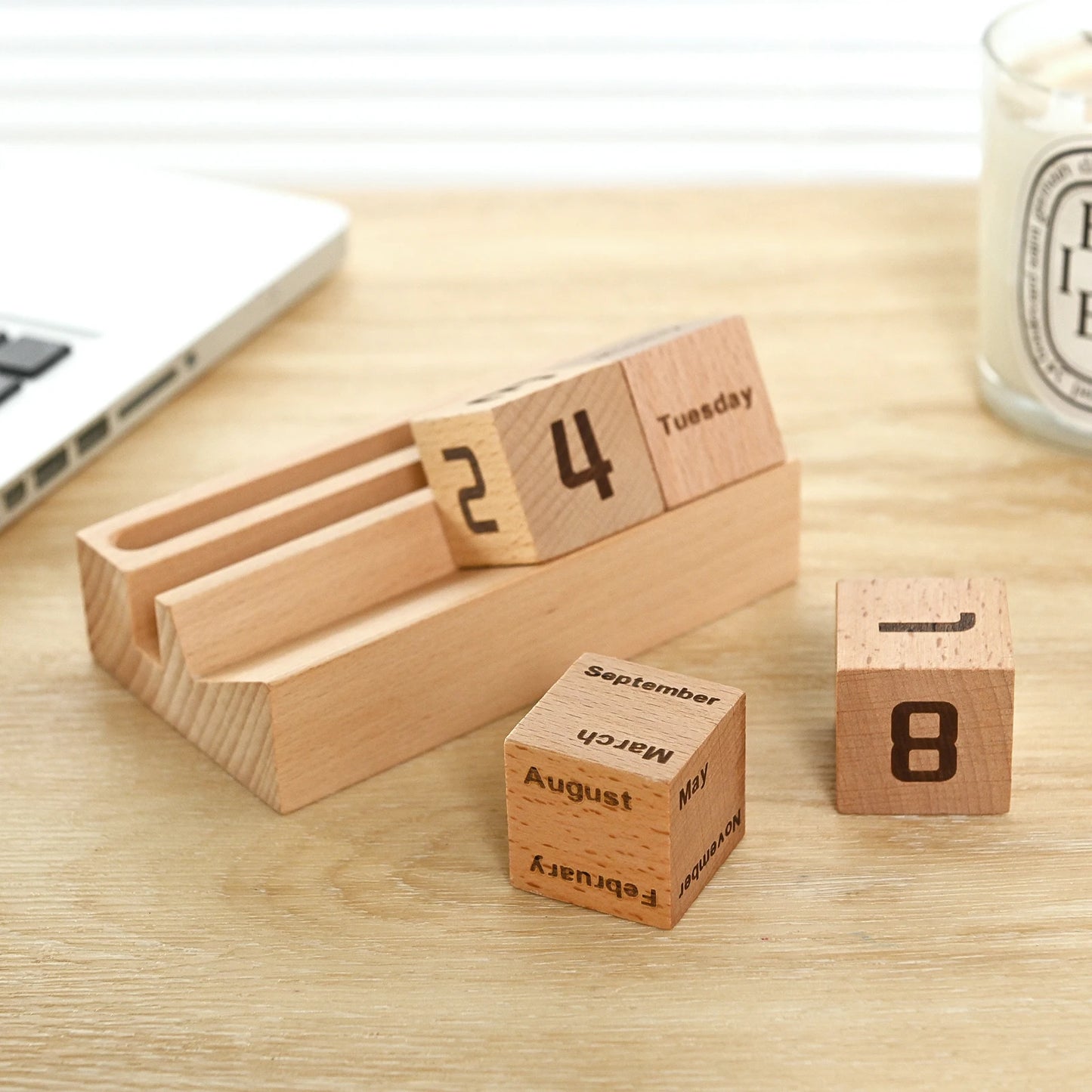 Houten Kalender met Draaiblokken – Bureau Accessoire