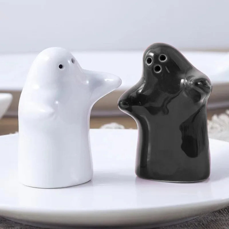Ceramisch Peper- en Zoutstel Knuffel Spookjes – Creatief Omhelzend Design