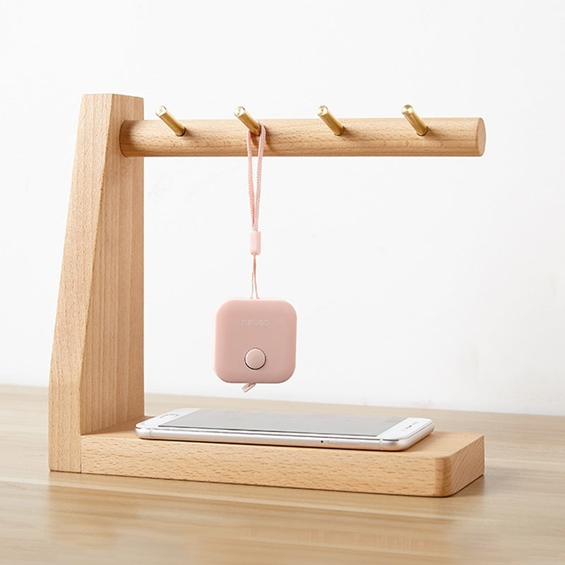 Sleutelhouder van Hout met Messing Haken – Modern en Minimalistisch Ontwerp
