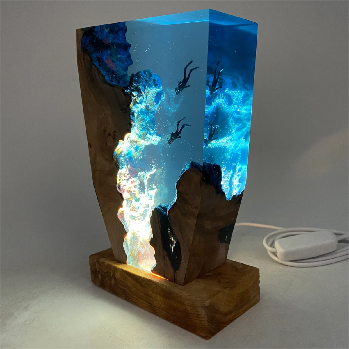 Duikers Tafellamp - Hars en Hout - Sfeerverlichting Onderwaterdesign