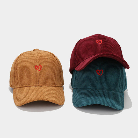Corduroy Baseball Cap - Geborduurd Hartje - Verstelbaar - Coole Pet