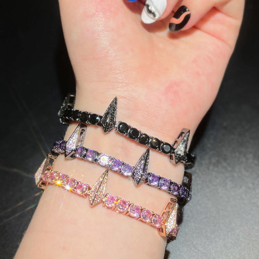 Puntige Armband met Volledig Strass – Punk Stijl - Zirkonia