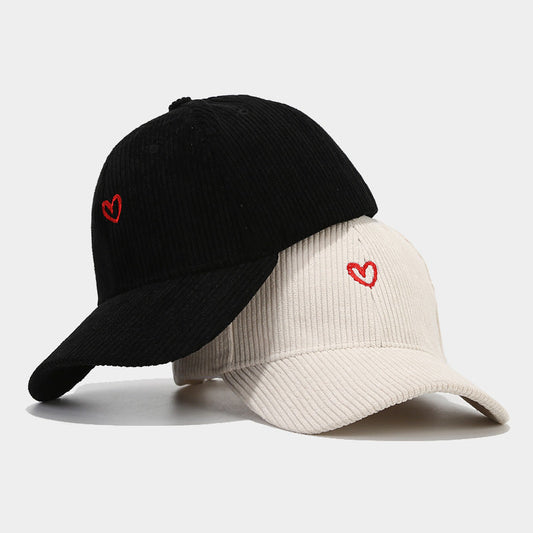 Corduroy Baseball Cap - Geborduurd Hartje - Verstelbaar - Coole Pet