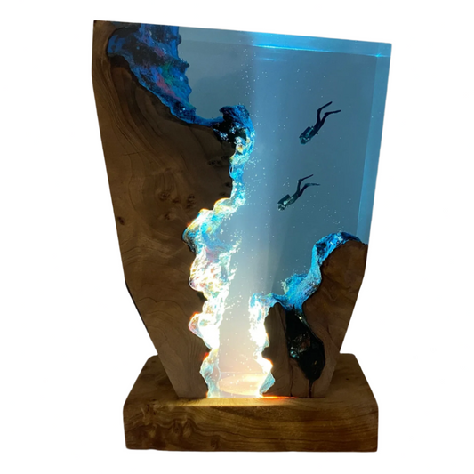 Duikers Tafellamp - Hars en Hout - Sfeerverlichting Onderwaterdesign